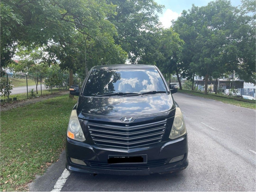 Hyundai Starex - Main view