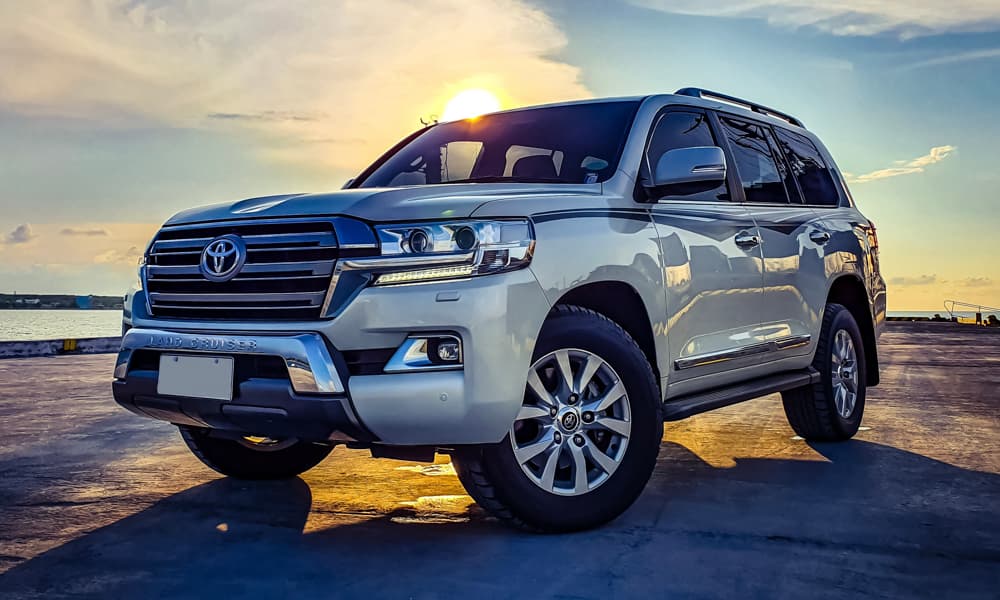 Toyota Land Cruiser 200 - Main view