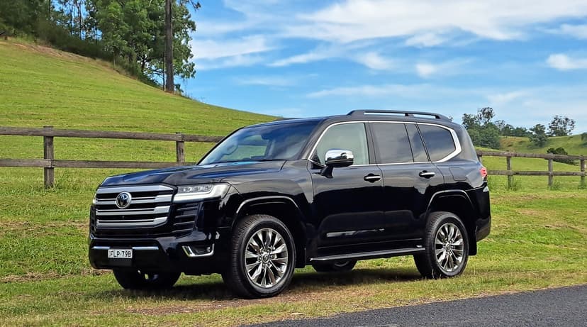 Toyota Land Cruiser 300